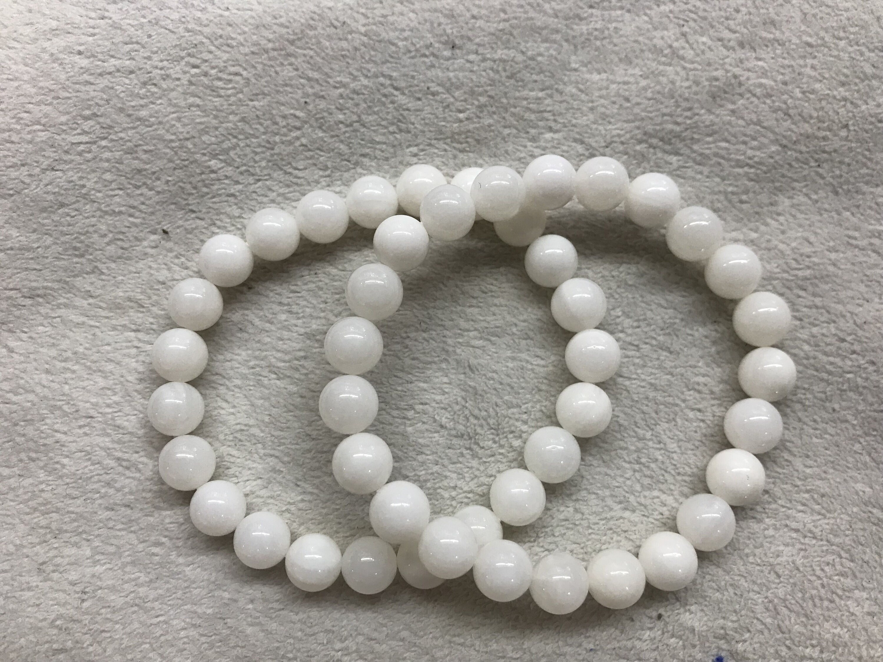 Genuine White Tridacna Shell 7.9-8.5mm Round Giant Clam