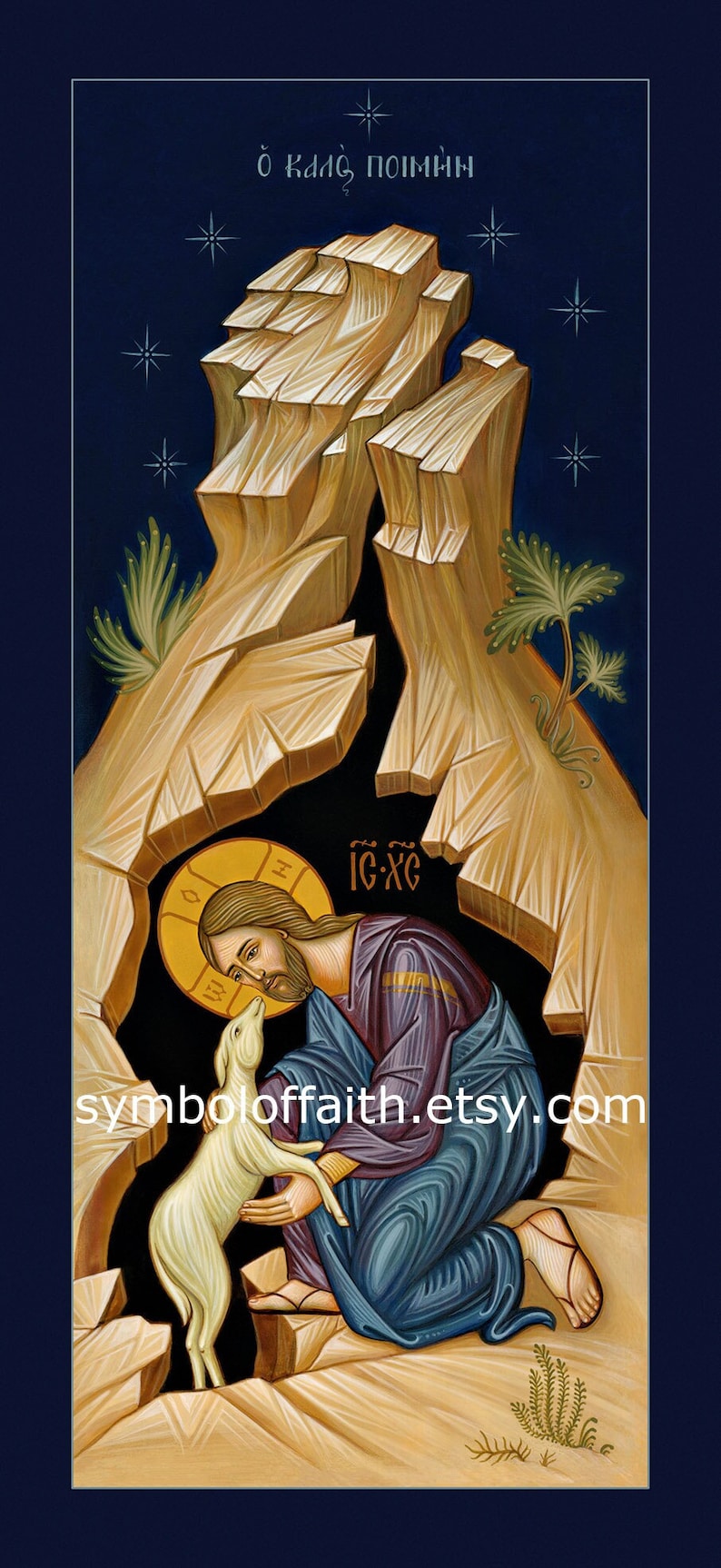 K&ouml;nnte beinhalten: Eine religi&ouml;se Ikone, die Jesus Christus als den Guten Hirten darstellt, der ein wei&szlig;es Lamm in seinen Armen h&auml;lt. Die Ikone ist im traditionellen byzantinischen Stil mit goldenen Akzenten und einem dunkelblauen Hintergrund gemalt. Der Text "&Omicron; &kappa;&alpha;&lambda;ό&sigmaf; &pi;&omicron;&iota;&mu;ή&nu;" ist in Griechisch oben auf der Ikone geschrieben.