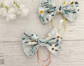 Spring daisies fabric bow