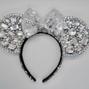 Deluxe Diamond Ears with Bow