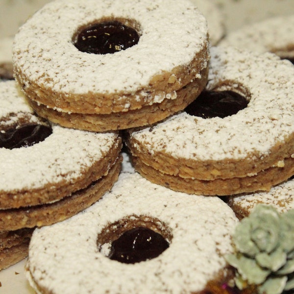 Traditional LINZER - gourmet cookies, birthday gift, valentine's day, Thanksgiving, Christmas, house warming present. Handmade artisanal.