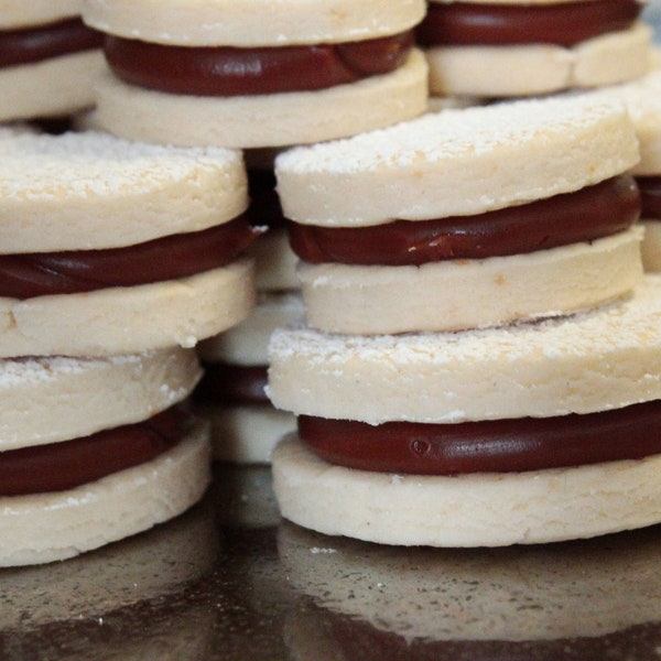 Peruvian alfajores filled with dulce de leche - valentine's day, birthday gift, Thanksgiving, Christmas, house warming, handmade, artisanal