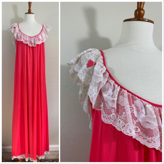 Vintage Lucie Ann Nightgown / Pink /