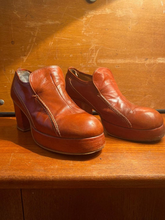 Cognac coloured leather 1970s slip on Platform Sho
