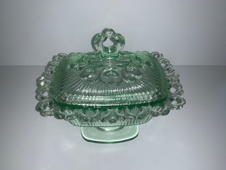 Vintage Mint Green Indiana Glass Lace Edge Pedestal Candy Dish With Lid