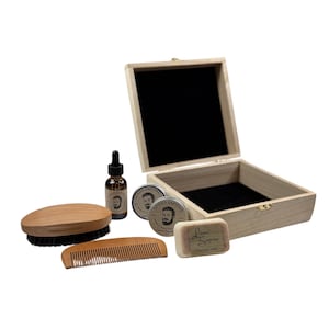 Beard Grooming Kit /Personalized Groomsmen Gifts / Beard Oil, Balm, Wax, Soap, Wood Comb, Wood Brush, Wooden Gift Box.