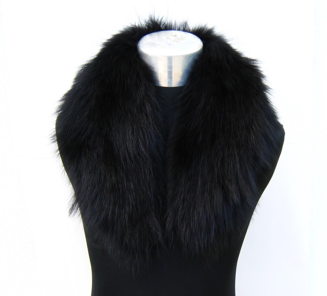 Fezilia Bogas Black Natural Fur Collar