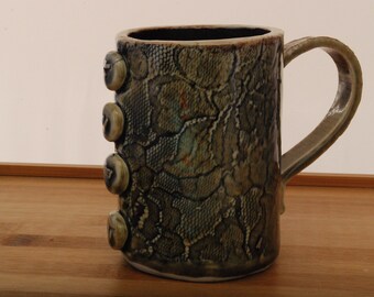 Lace mug