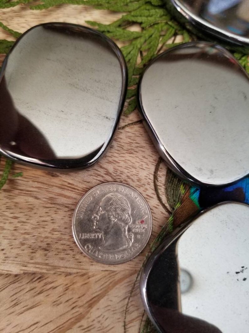 Hematite / Worry Stone / Thumb Stone / Smooth Hematite / Non image 3
