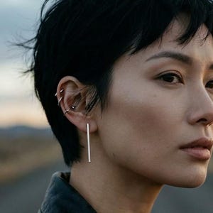 ÖRHÄNGEN MED STÄRKOR: Handgjorda långa örhängen i sterlingsilver