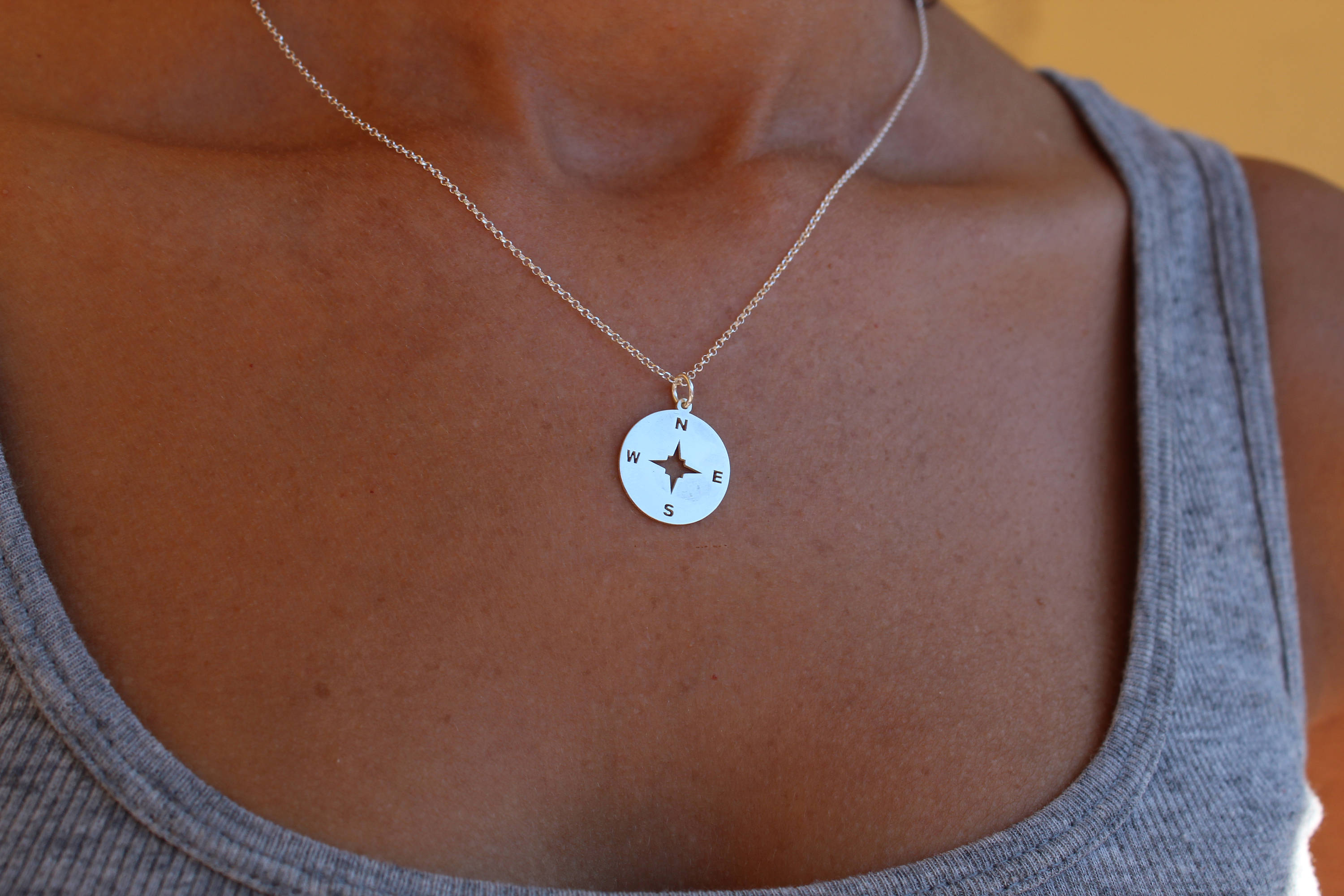 Silver Compass Necklace For Women Dainty Compass Jewelry To Gift For
