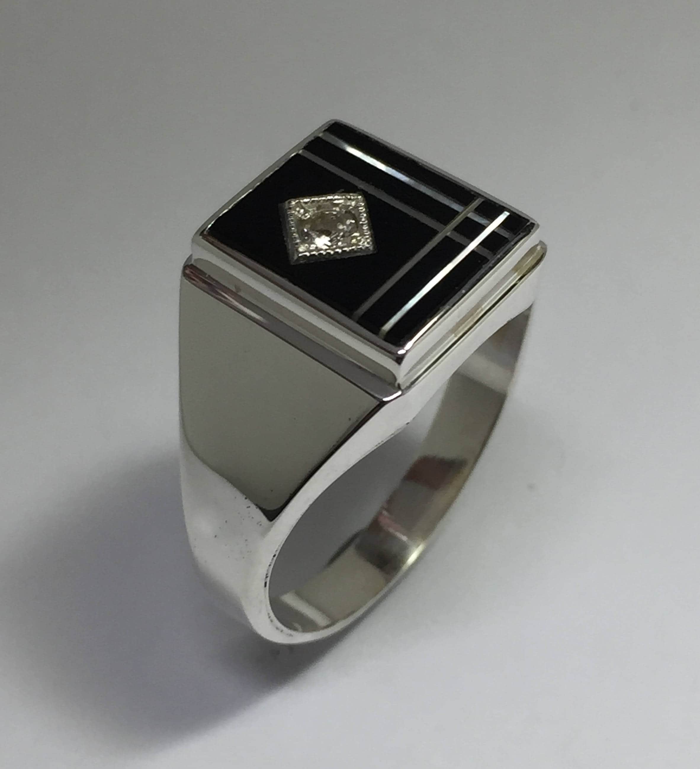 Sterling Silver Onyx Mother of Pearl Cubic Zirconiz cz Vintage Mens Ring - Etsy Sterling Silver Onyx Mother of Pearl Cubic Zirconiz cz Vintage Mens Ring - Etsy
