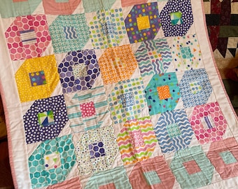 Colcha de patchwork pequeña con diseño de Flutterby