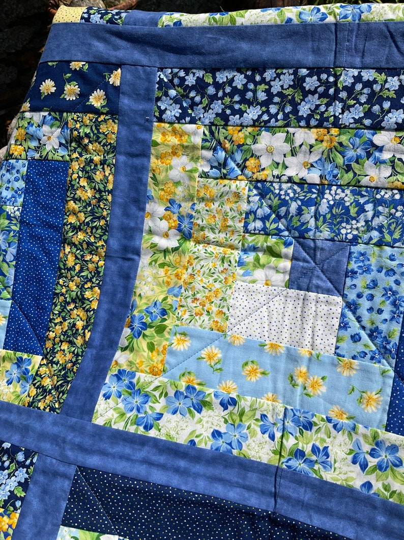 Large patchwork quilt image 4