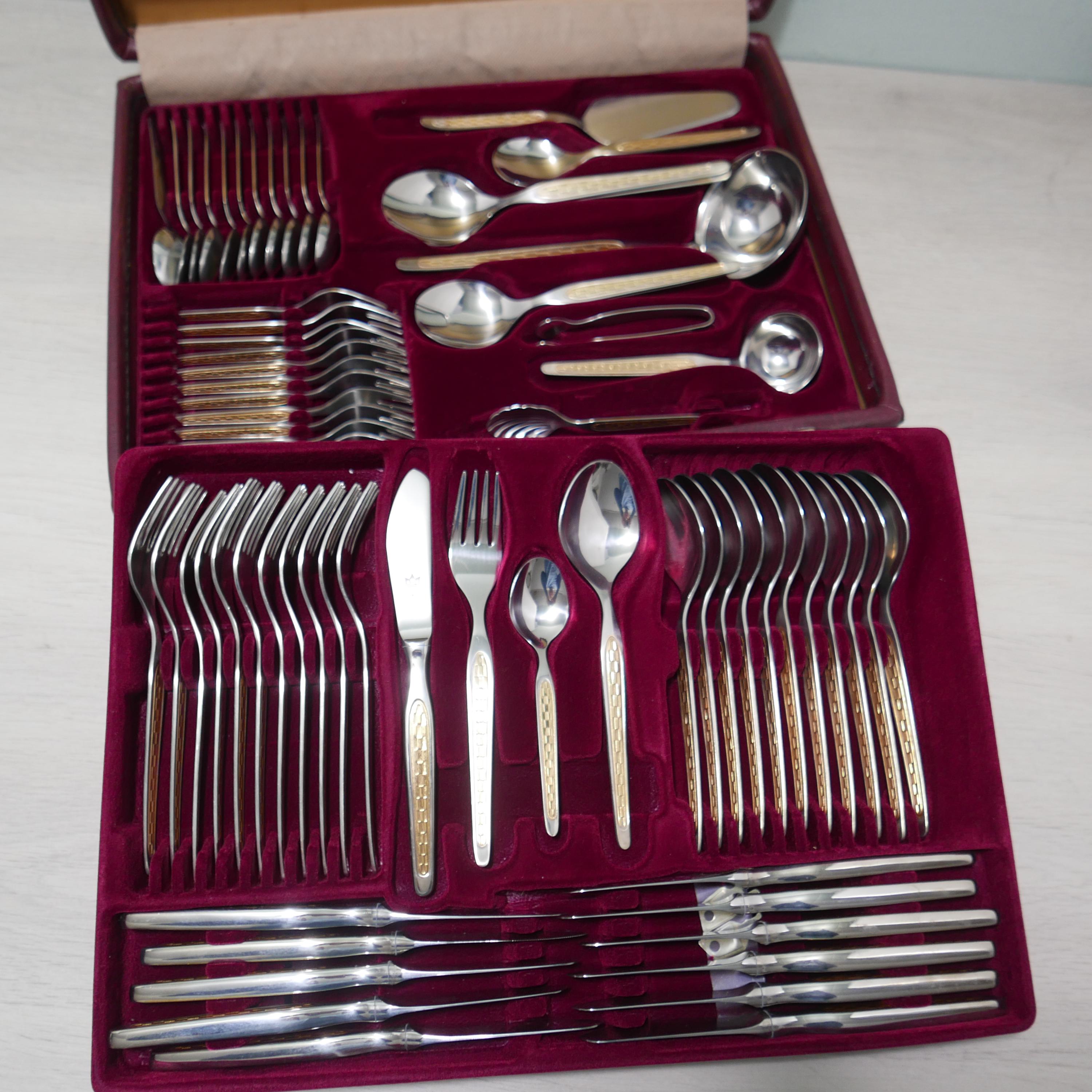 SBS Solingen - Cutlery Set 12 Persons 70-piece - 23/24 Carat SBS Solingen - Cutlery Set 12 Persons 70-piece - 23/24 Carat