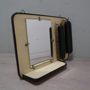 Wall console with mirror and brushes - vintage 1960