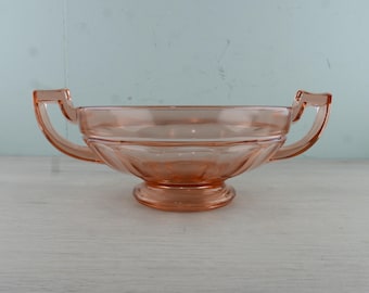 ヴァルサンランベール　ピラミッド VAL SAINT LAMBERT のサイン入りガラスピラミッド、Val St