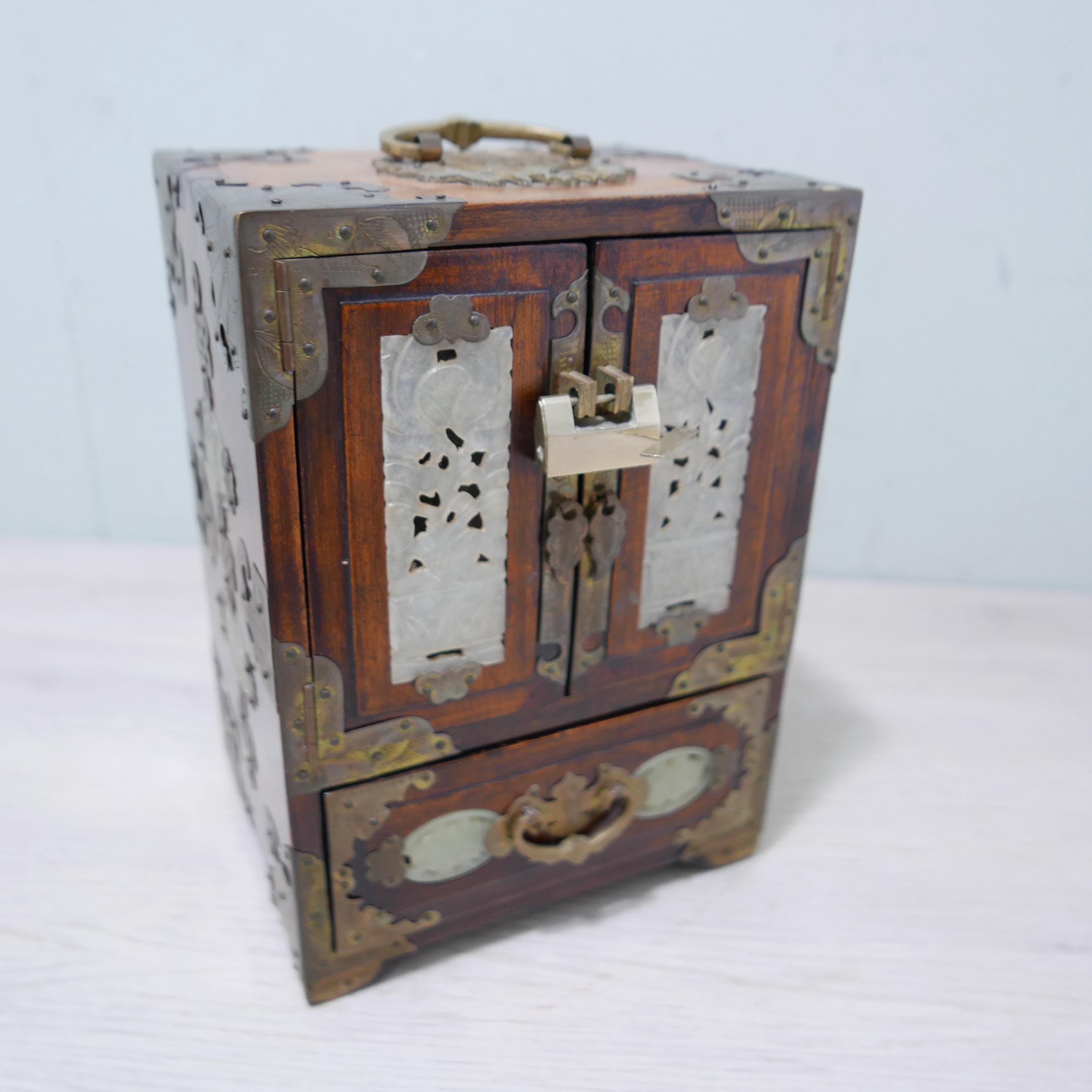 1960 China Cabinets - Etsy