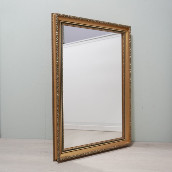 Miroir vintage en bois doré - 1980 - modèle rectangulaire