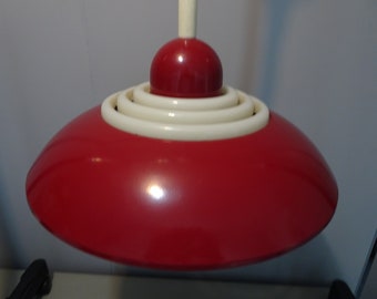 Vintage-Hängelampe – Knud Christensen – Dänemark – 1970er Jahre – Weltraumzeitalter – rotes Metall und Kunststoff – skandinavisches Design