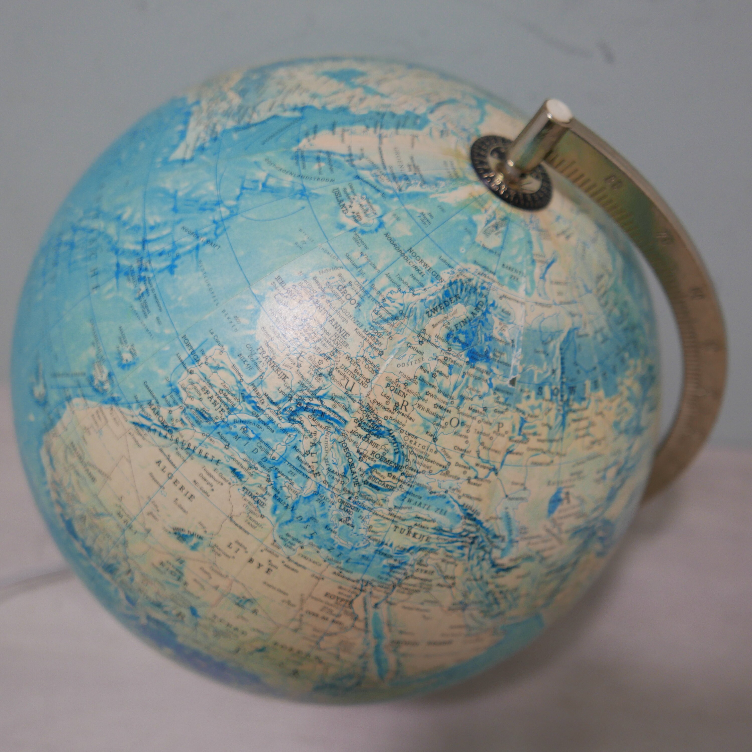 Mappamondo vintage con illuminazione - mappamondo in plastica con base in legno - SCAN Globe A/S - Danimarca - 1970 - Italia