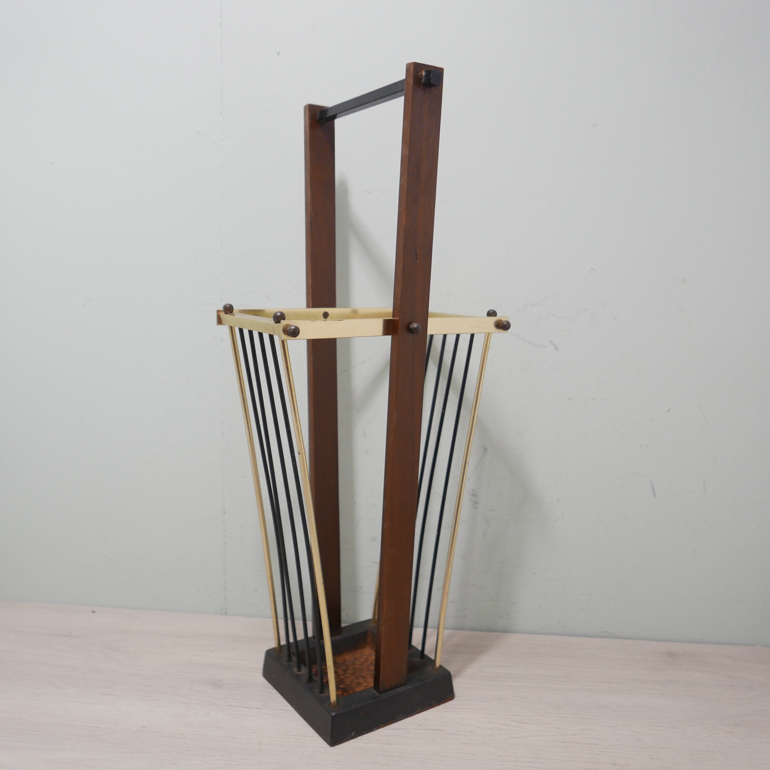 Paraguero vintage 1970 madera laton y hierro Etsy Espana