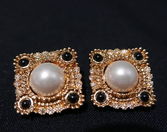 D&#39;Orlan earrings - vintage - clips - gold plated, faux pearl, crystals - 1970s
