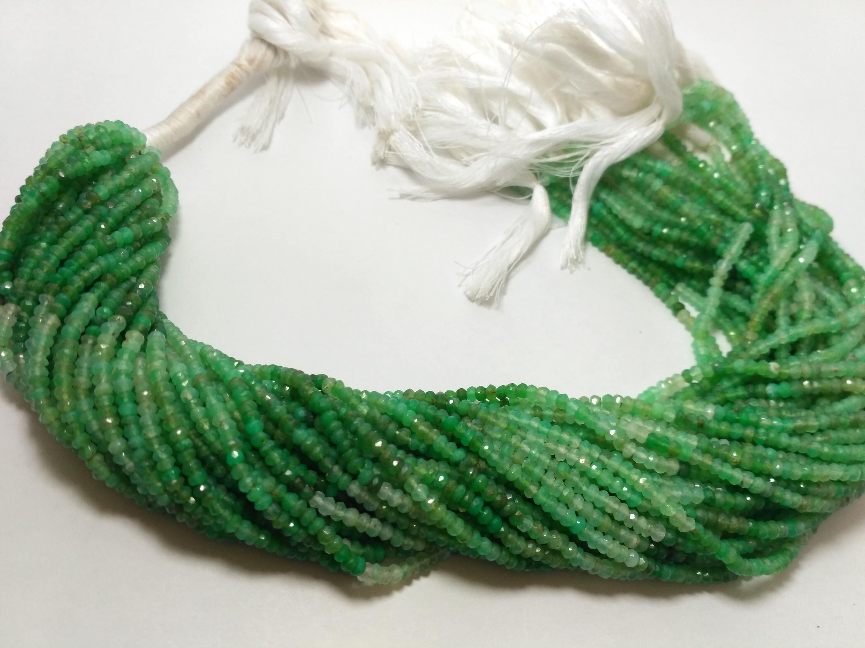 Chrysoprase Faceted Roundel Beads 6mm,Chrysoprase Faceted Rondelle,Cut Gemstone Bead,shaded Chrysoprase green gemstone beads,loose beads,