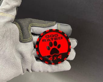 2x Distintivi per parafango auto "Cane Certificato" - Emblema per auto 4x4 SUV Decalcomania acrilica Nastro adesivo di qualità automobilistica