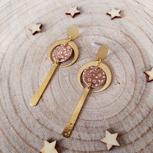 Orecchini di carta con ciondolo in ottone,paper earrings,  orecchini pendenti, boucles d'oreilles