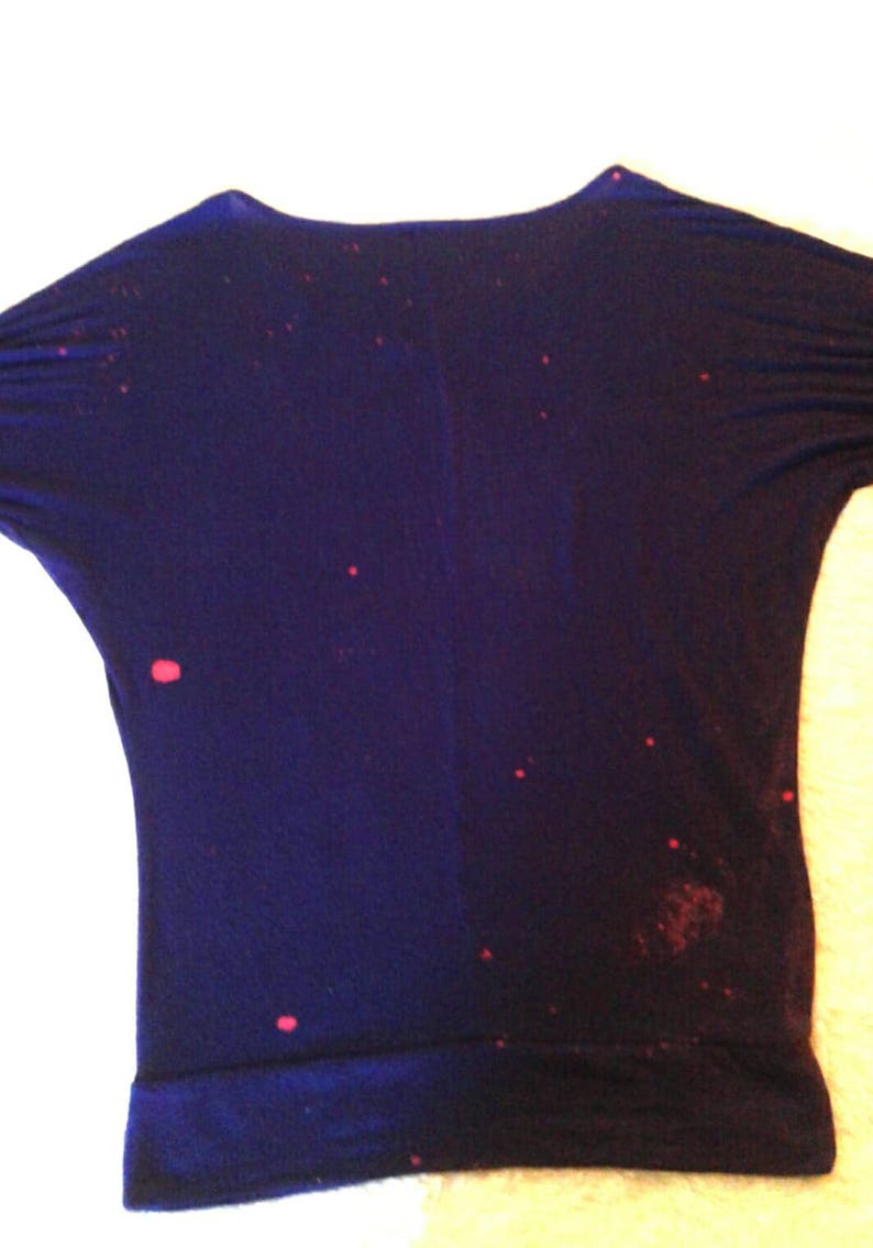 paper snowflake stencil dye purple snowflake shirt bleach dye shirt paper snowflakes shirt Snowflake tee purple dolman sleeve top