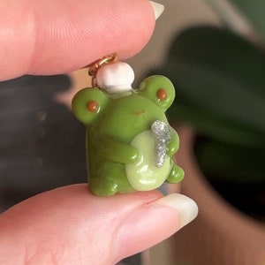 Ciondolo/portachiavi per telefono/ciondolo in pasta polimerica fatto a mano a forma di rana chef paffuta