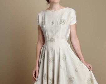 Vintage 50's Dress, 1950's Raw Silk Dress, Hand Blocked Pattern, Circle Skirt Dress