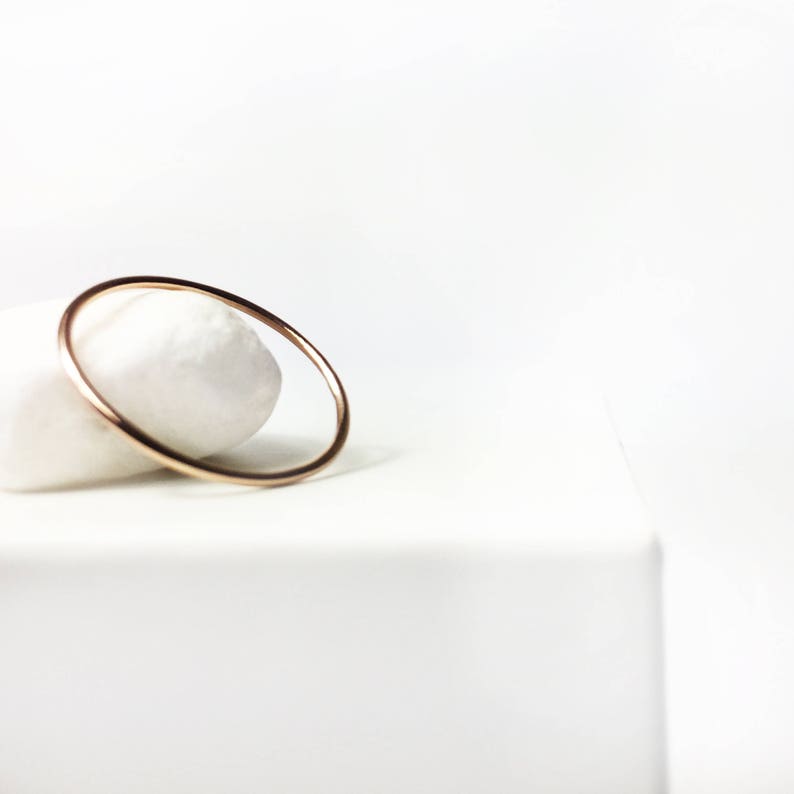 Rose Gold Minimalist Ring, 14K Filled RoseGold Minimal Ring, Simple Gold Band, Elegant Band, Stackable Ring, Small Gold Ring image 1