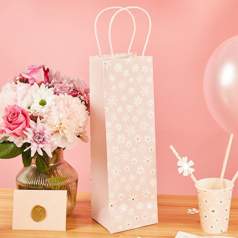 Świece na tort w kształcie stokrotek – kwiatowe ozdoby na tort urodzinowy – motyw stokrotek na wieczór panieński, baby shower i przyjęcie ogrodowe – opakowanie 5 szt. zdjęcie 7