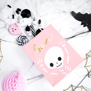 Sacs de fête d'Halloween - Sacs roses pour cadeaux d'Halloween - Chauves-souris roses - Sacs en papier Boo Skeleton - Sacs d'Halloween pour enfants - Lot de 6