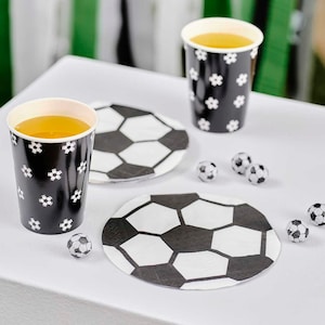 Servetten voetbalfeest - Papieren servetten voetbal - Feestartikelen voetbal - Wereldkampioenschap voetbal - Servetten voetbal - Voetbalfeest - set van 16