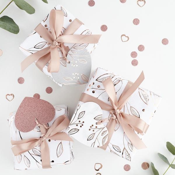 Rose Gold Gift Wrapping Kit - Rose Gold & White Gift Wrap - Rose Gold Ribbon - Heart Tags - Birthday Present Wrapping Paper