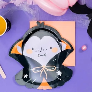 Halloween Dracula Paper Plates - Halloween Plates - Kids Halloween Party Decorations - Halloween Tableware - Dracula Party - Pack Of 6