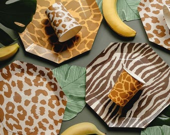 Safari Animal Print Papierteller - Dschungel Thema Geburtstag Geschirr - Zebra Leopard, Giraffe Achteckige Teller - Wild One Decor - 8 Stück