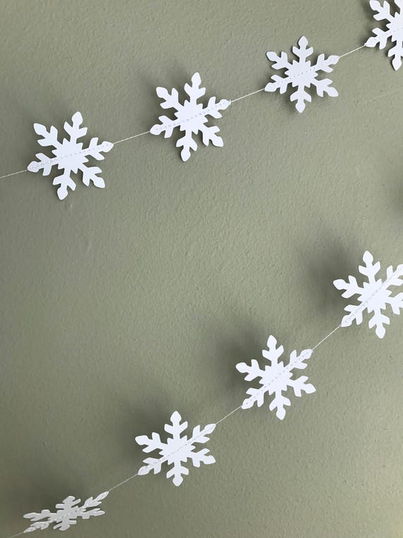 Pack of 6-20cm Snowflakes Christmas Winter Snowflake Party Decorations