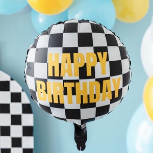 Globo de aluminio de Feliz Cumpleaños - Globo a cuadros blancos y negros - Globo para fiesta de coches de carreras - Fiesta de Fórmula 1 - Inflado con helio o aire - 45 cm