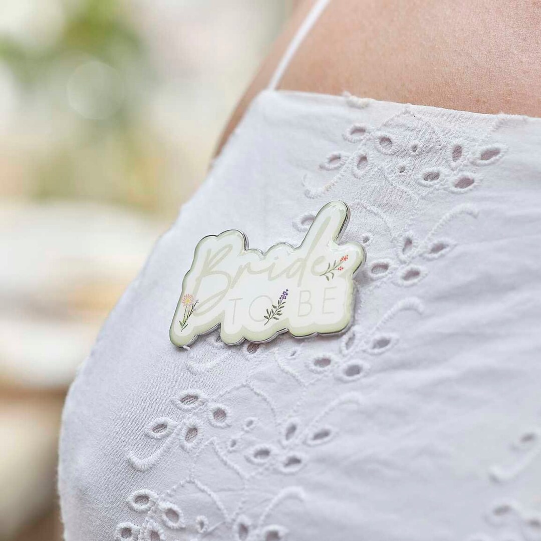 Floral Bride to Be Hen Party Badge - Bride to Be Sash Alternative ...
