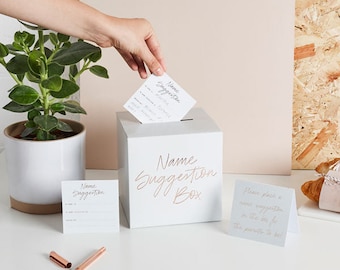 Boîte à suggestions de prénoms de bébé - Jeux de baby shower - Souvenir de baby shower - Nouveau bébé à pois gris et blancs - Bonjour tout-petit - 30 cartes incluses