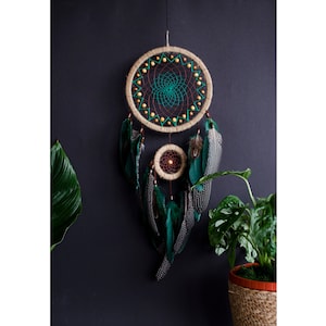 Bohemian Handcrafted Green and Beige Dreamcatcher - Eco-Friendly Twine with Vibrant Feathers & Wooden Beads - Wall Hanging Decor