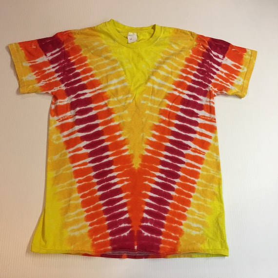 V Pattern Crew Neck Tie Dye T shirt Medium