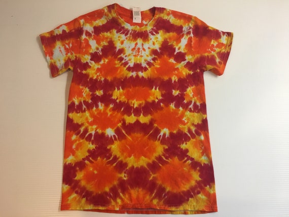 Fish Scale Pattern Tie Dyed Crew Neck Tee shirt Small