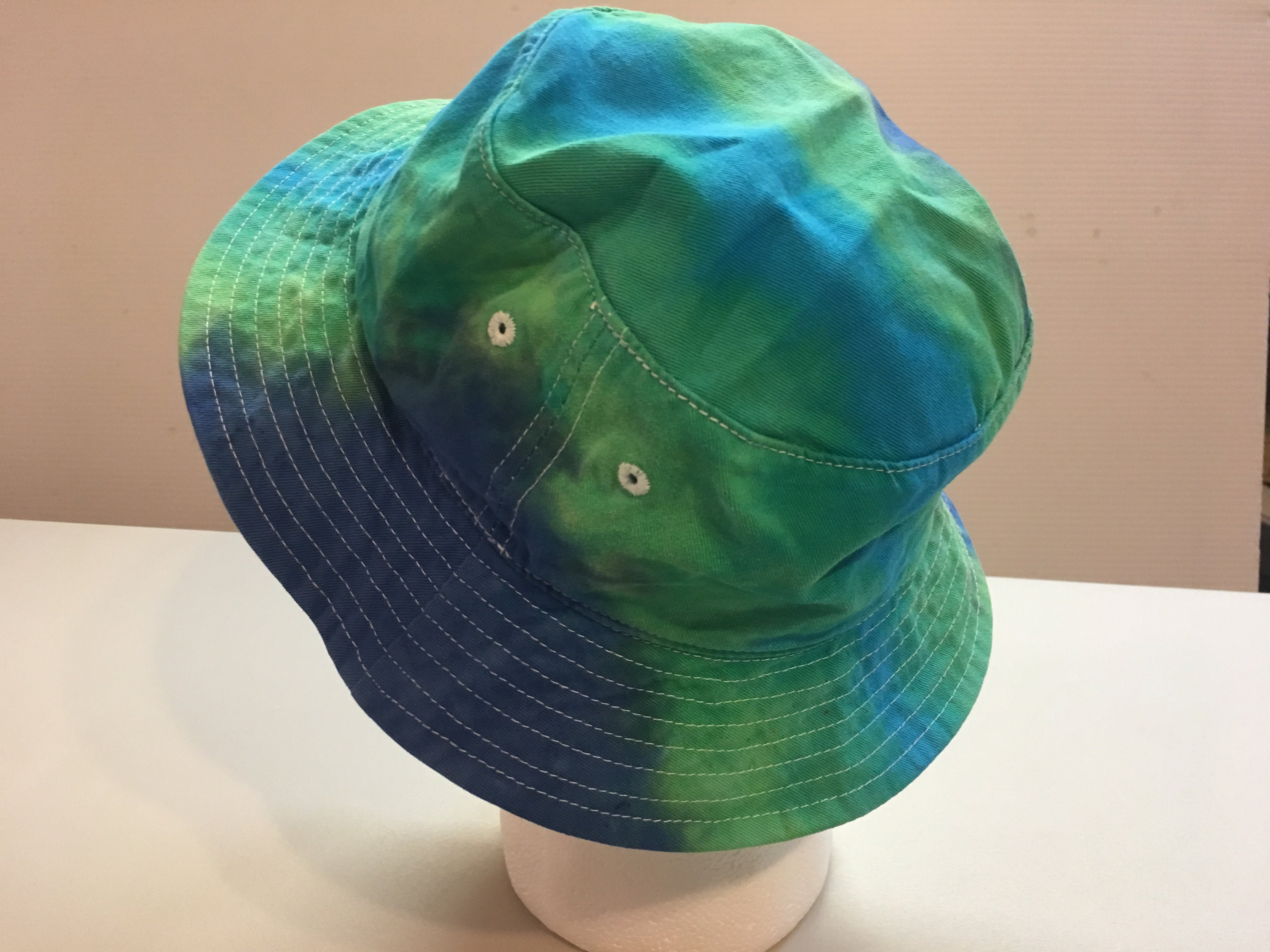 Tie Dyed Bucket Hats size Large