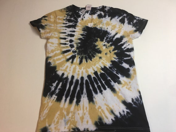 Ladies V-neck Black and Gold Spiral Tie Dyed Tee Multiple sizes