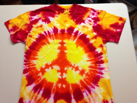 Peace Symbol Crew Neck Tie Dye T shirt Large